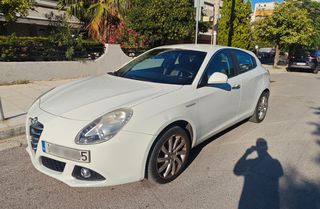 Alfa Romeo Giulietta 2015-thumb-2