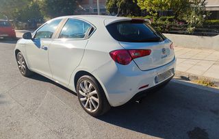 Alfa Romeo Giulietta 2015-thumb-6