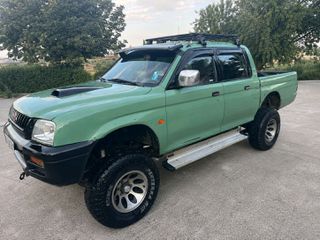 Mitsubishi L200 2004 mitsubishi l2004*4