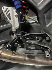 Yamaha YZF-R3 2015 Yamaha r3-thumb-9