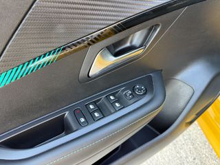 Peugeot 208 2020 101HP*3D COCKPIT*ΑΛΛΑΓΜΕΝΟΣ ΙΜΑΝΤΑΣ*ΖΑΝΤΕΣ*ΔΕΡΜΑ*ΠΡΟΒΟΛΕΙΣ-thumb-10