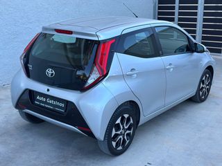 Toyota Aygo 2021 1.0 X-PLAY TOUCH - ΒΙΒΛΙΑ ΣΕΡΒΙΣ* ΕΓΓΥΗΣΗ*-thumb-6