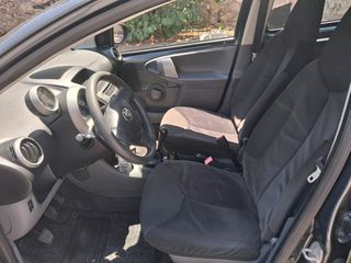 Toyota Aygo 2008-thumb-4