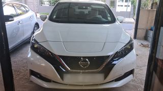 Nissan Leaf 2019-thumb-1