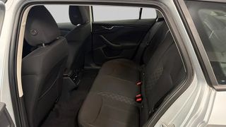 Skoda Kamiq 2022 TSI 150PS DSG Ambition 1.5-thumb-8