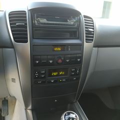 Kia Sportage 2005-thumb-11