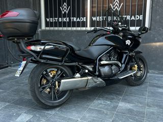 Honda DN-01 2011-thumb-3