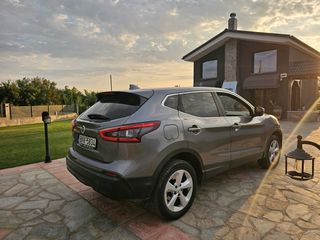 Nissan Qashqai 2018-thumb-3