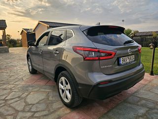 Nissan Qashqai 2018-thumb-5