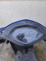 Honda SCV 100 Lead 2005-thumb-2