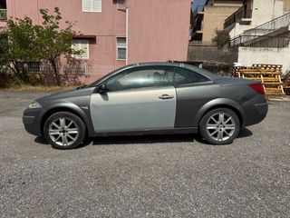 Renault Megane 2004-thumb-2