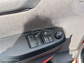 Mazda 2 Hybrid 2023 SUPERCARS XANIA-thumb-14
