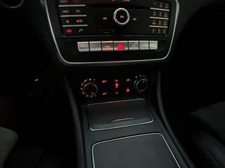 Mercedes-Benz A 160 2017 AMG LINE AUTOMATIC F1 NAVI-thumb-30