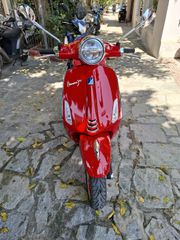 Vespa Primavera RED 125 2023