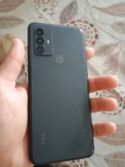 tcl 30e-thumb-3