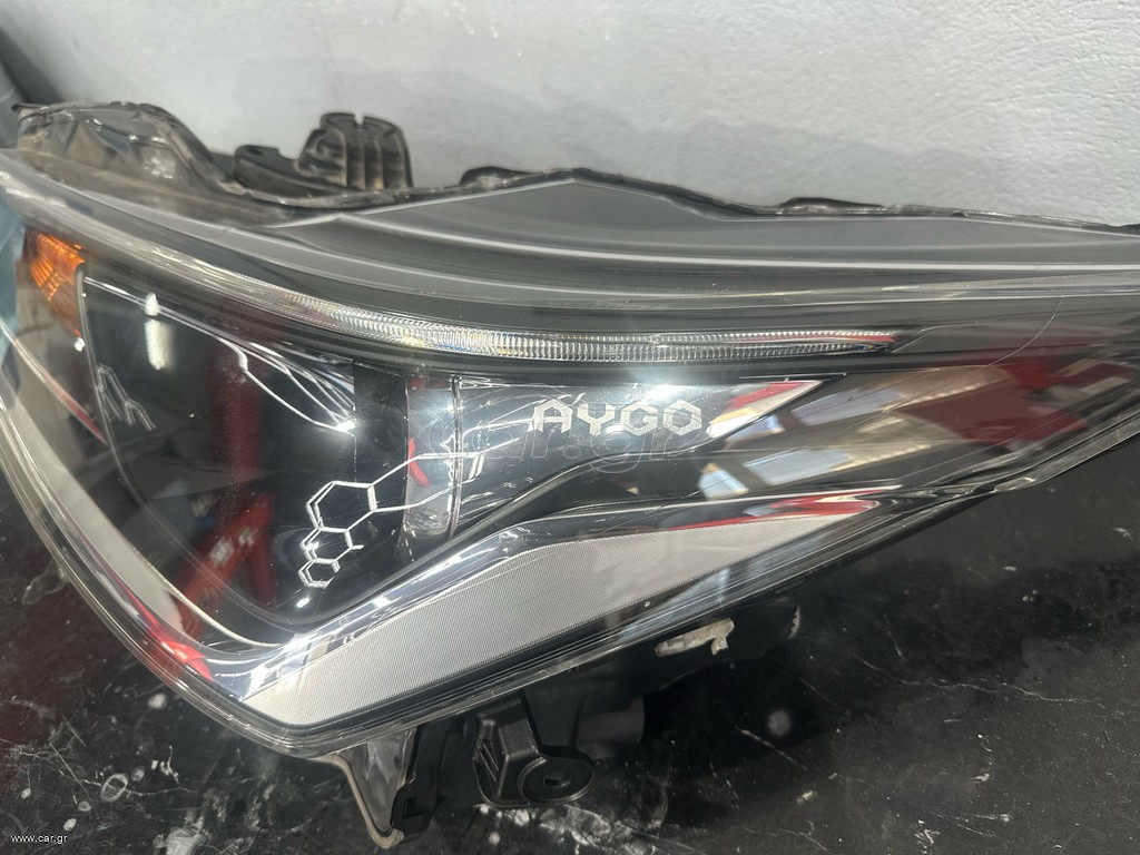 ΦΑΝΑΡΙ ΕΜΠΡΟΣ ΑΡΙΣΤΕΡΟ TOYOTA AYGO NEW 2018-2021