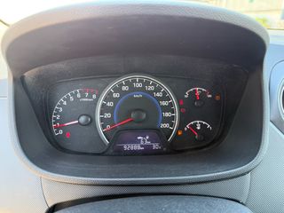 Hyundai i 10 2017-thumb-10