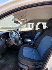 Hyundai i 10 2017-thumb-11