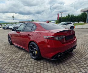 Alfa Romeo Giulia 2021 2.9 V6 QUADRIFOGLIO AT8 510PS-thumb-4