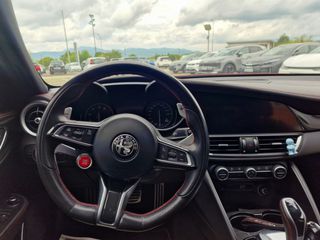 Alfa Romeo Giulia 2021 2.9 V6 QUADRIFOGLIO AT8 510PS-thumb-8