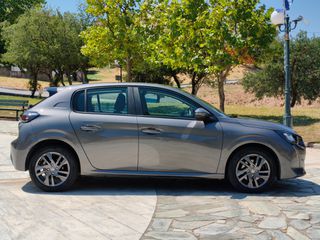 Peugeot 208 2021 1.2 PURETECH 100 ALLURE-thumb-2