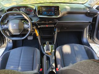Peugeot 208 2021 1.2 PURETECH 100 ALLURE-thumb-40