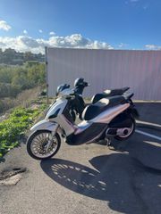 Piaggio Beverly 300i 2015-thumb-5