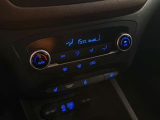 Hyundai i 20 2016 1.4 CRDI | DIESEL | NAVIGATION-thumb-39
