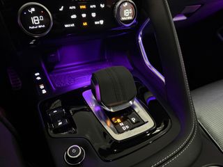 Jaguar E-Pace 2024 P300e R-DYNAMIC SE AWD PANORAMA Εργοστασιακή Εγγύηση 2029-thumb-27