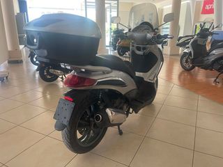 Piaggio Beverly 300 2010 TOURER-thumb-4