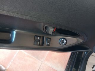 Kia Picanto 2013-thumb-25