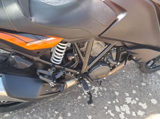 KTM 1090 Adventure 2017-thumb-6