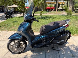 Piaggio Beverly 300i 2022 BEVERLY 300 HPE