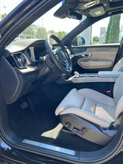 Volvo XC 90 2026 ULTRA EDITION-thumb-8