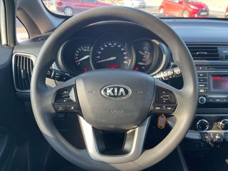 Kia Rio 2016-thumb-35