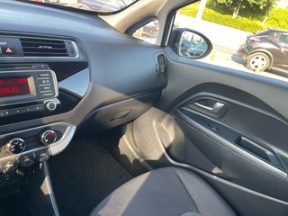 Kia Rio 2016-thumb-40