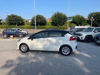 Kia Rio 2016-thumb-10