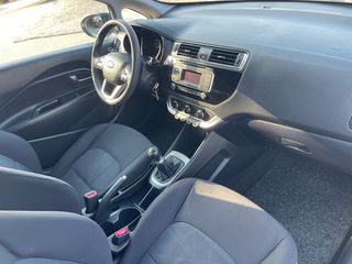 Kia Rio 2016-thumb-25