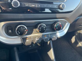 Kia Rio 2016-thumb-33