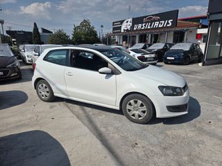 Volkswagen Polo 2011-thumb-3