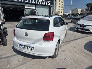 Volkswagen Polo 2011-thumb-1