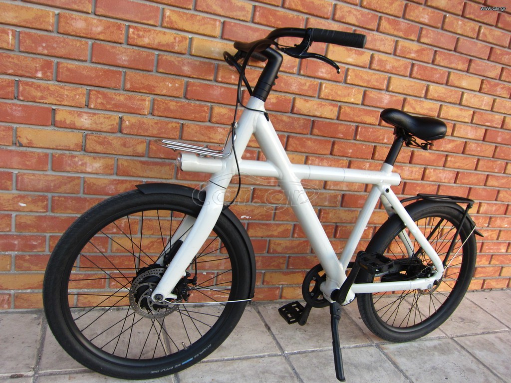 Πόλης Vanmoof 2020