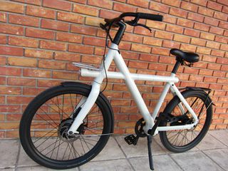 Πόλης Vanmoof 2020