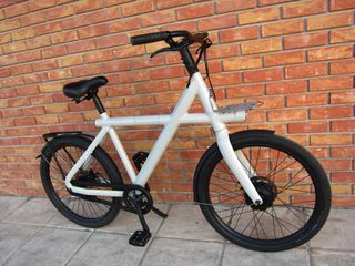 Πόλης Vanmoof 2020