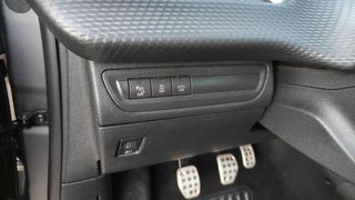 Peugeot 208 2015 1.2  e-THP GT Line 110hp * Panorama * Δερμάτινο Σαλόνι-thumb-21