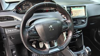 Peugeot 208 2015 1.2  e-THP GT Line 110hp * Panorama * Δερμάτινο Σαλόνι-thumb-15