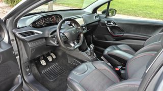 Peugeot 208 2015 1.2  e-THP GT Line 110hp * Panorama * Δερμάτινο Σαλόνι-thumb-11