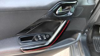 Peugeot 208 2015 1.2  e-THP GT Line 110hp * Panorama * Δερμάτινο Σαλόνι-thumb-23