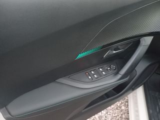 Peugeot 2008 2021 ALLURE 130HP-thumb-15