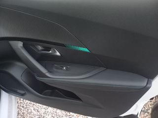 Peugeot 2008 2021 ALLURE 130HP-thumb-18